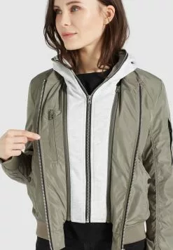 Khujo Vestes Dhiver Veste D’hiver LARIFA Femme Kaki -Khujo Soldes Boutique 2caf150c30d5af7b050c4dc2e86de6c9