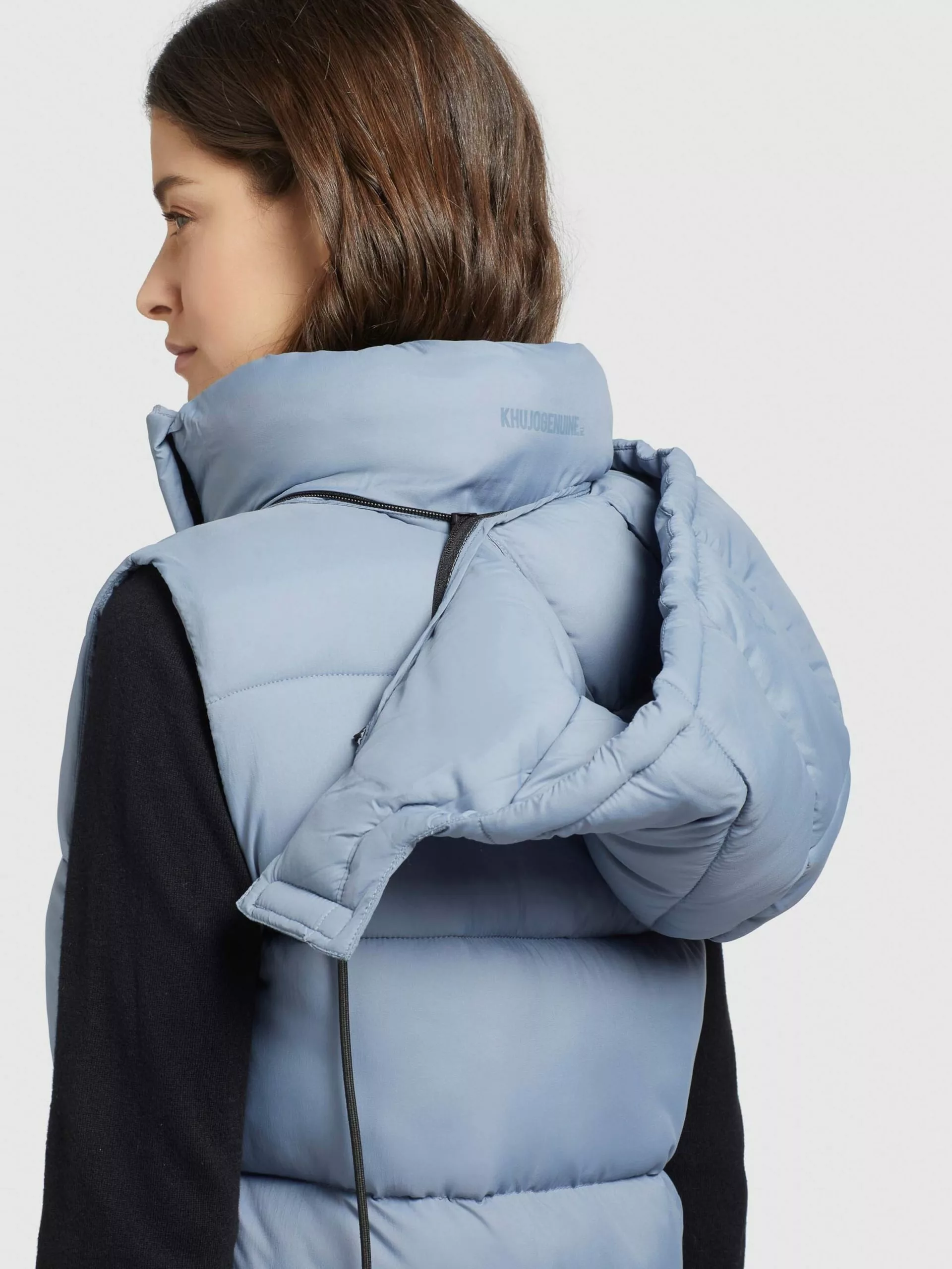 Khujo Vestes Sans Manches Gilet Eden Femme Bleu Clair 10 Khujo Vestes Sans Manches Gilet Eden Femme Bleu Clair – Image 8