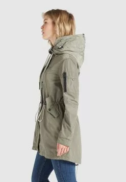 Khujo Parkas Parka Mi-saison CATHARINA Femme Kaki 13 Khujo Parkas Parka Mi-saison CATHARINA Femme Kaki -Khujo Soldes Boutique ac6c95b97726a3cfacb4c2a02a89cacf