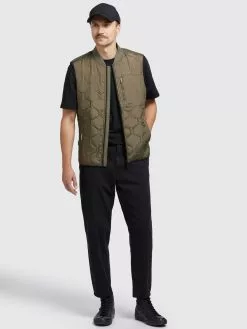 Khujo Vestes Sans Manches Gilet Liel Homme Olive -Khujo Soldes Boutique e4b15bdc9b3f1f2cc6cf305cccbca31a