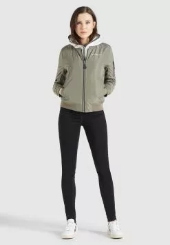 Khujo Vestes Dhiver Veste D’hiver LARIFA Femme Kaki -Khujo Soldes Boutique fbb97572ce724ab586835ec3af27ad43